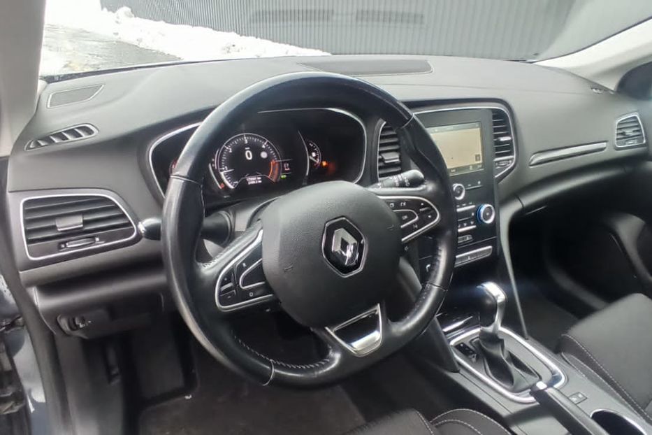 Продам Renault Megane IV 110 Automat 2016 года в Львове