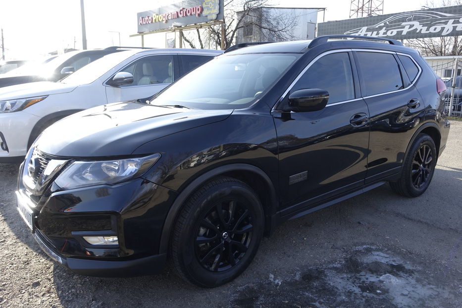 Продам Nissan Rogue BLACK EDITION 2018 года в Одессе