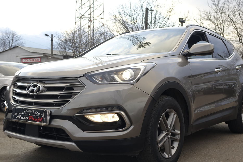 Продам Hyundai Santa FE AWD 2017 года в Одессе