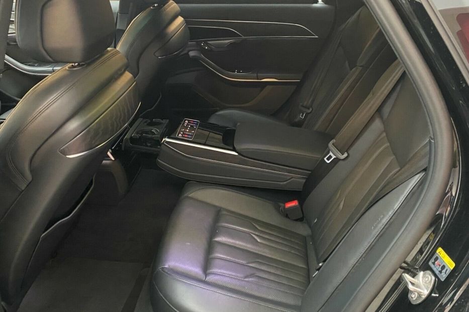 Продам Audi A8 Quattro 2019 года в Киеве