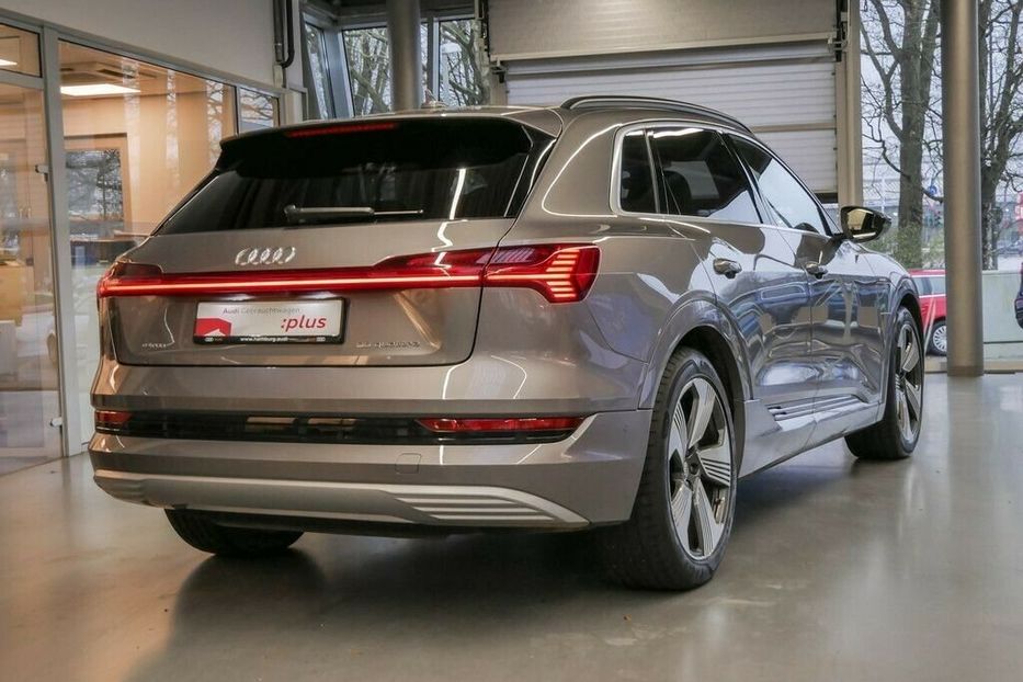 Продам Audi E-Tron Quattro 2019 года в Киеве