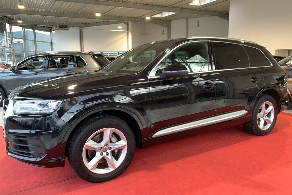 Продам Audi Q7 S-Line Quattro 2019 года в Киеве