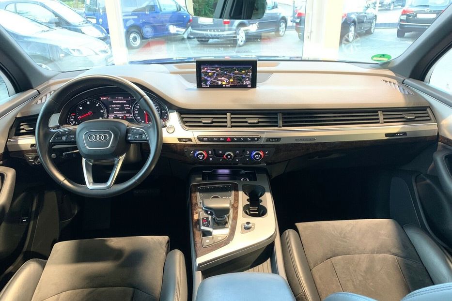 Продам Audi Q7 S-Line Quattro 2019 года в Киеве