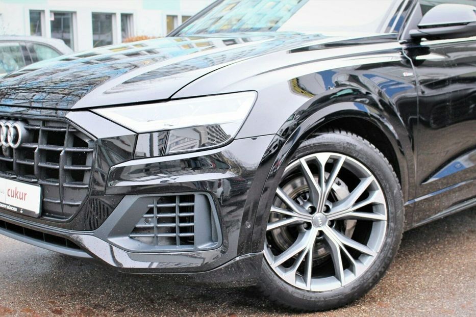 Продам Audi Q8 S-Line Quattro 2019 года в Киеве