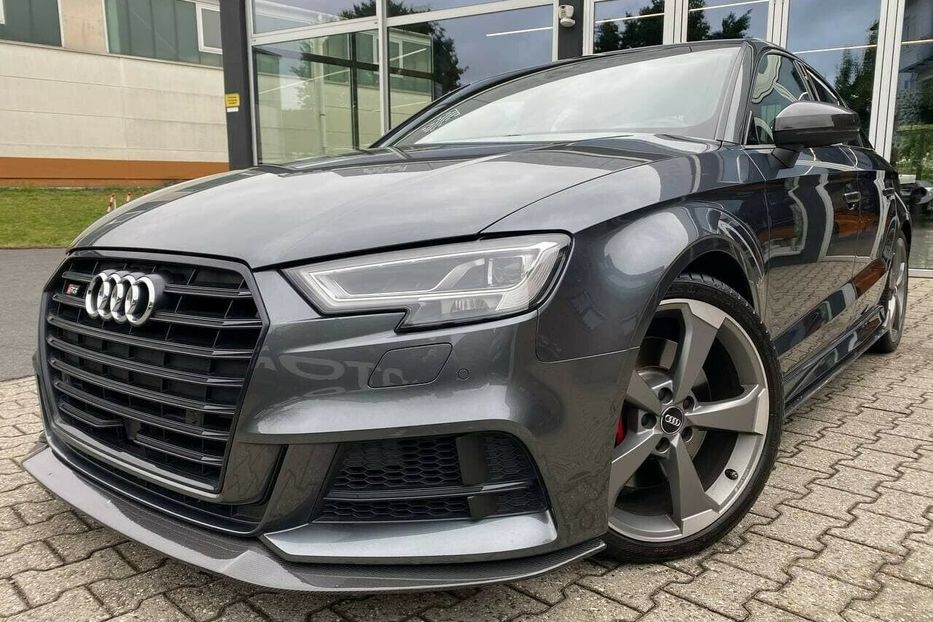 Продам Audi S3 Quattro 2019 года в Киеве