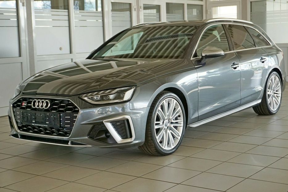 Продам Audi S4 Quattro 2019 года в Киеве