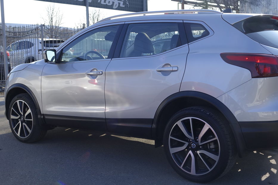 Продам Nissan Rogue SPORT SL  2018 года в Одессе