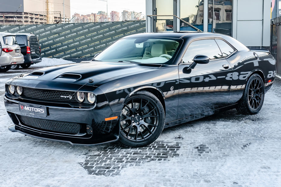 Продам Dodge Challenger  SRT HellCat 2018 года в Киеве