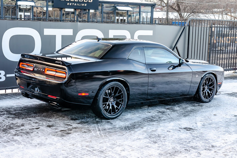 Продам Dodge Challenger  SRT HellCat 2018 года в Киеве