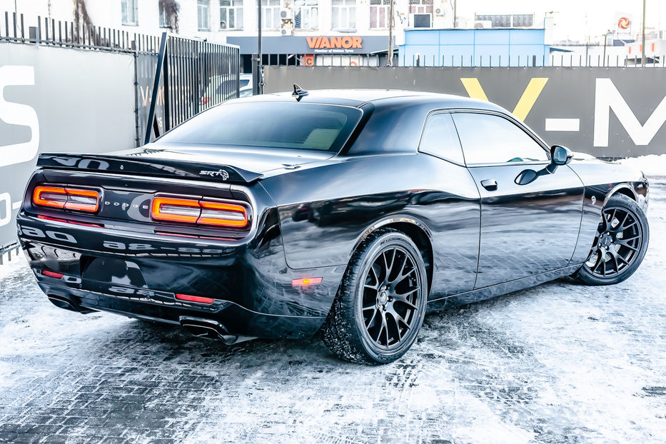 Продам Dodge Challenger  SRT HellCat 2018 года в Киеве