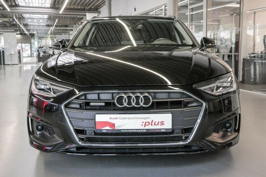 Продам Audi A4 Quattro 2020 года в Киеве