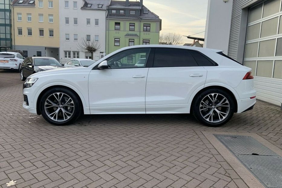 Продам Audi Q8 S-Line Quattro 2020 года в Киеве