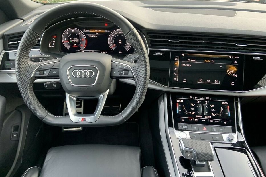 Продам Audi Q8 S-Line Quattro 2020 года в Киеве