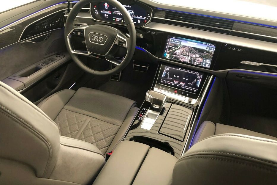 Продам Audi S8 Quattro 2020 года в Киеве