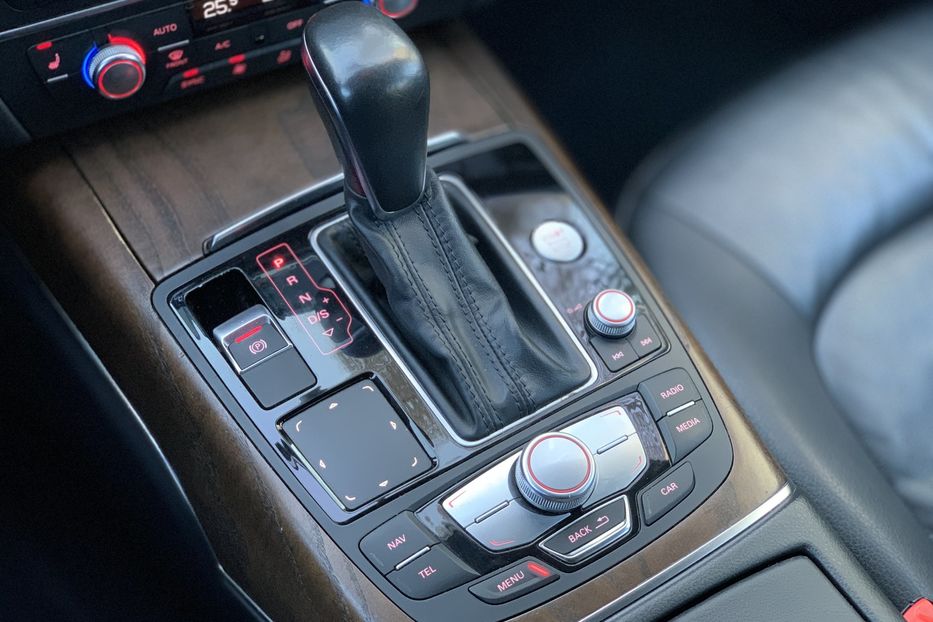 Продам Audi A7 S-Line Restyling 2014 года в Киеве