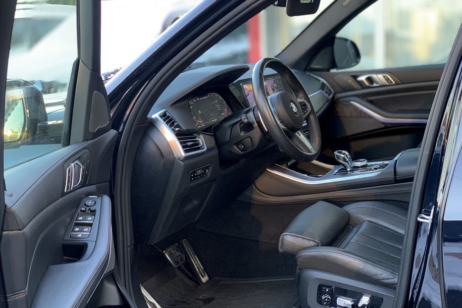 Продам BMW X5 M 50D Official 2019 года в Киеве