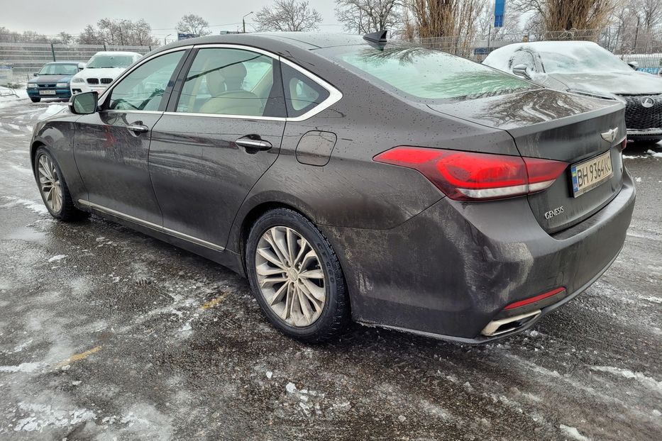 Продам Hyundai Genesis 2014 года в Одессе