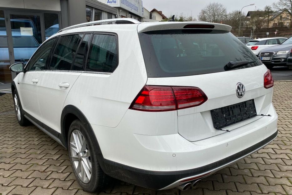 Продам Volkswagen Golf VII Alltrack 2018 года в Киеве