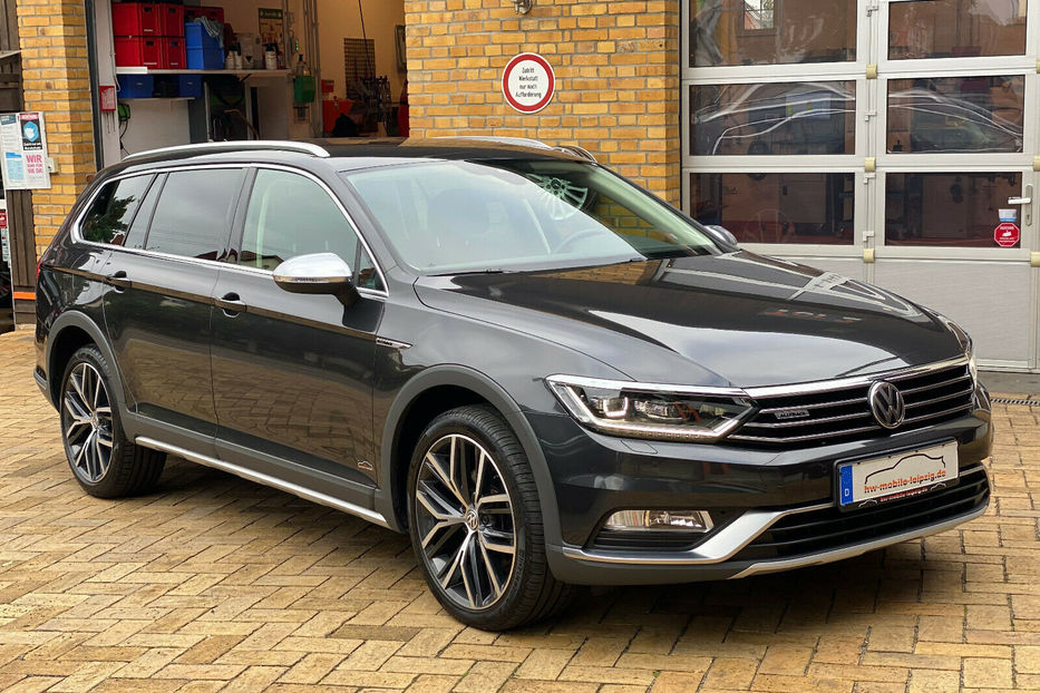 Продам Volkswagen Passat Alltrack 4Motion 2018 года в Киеве