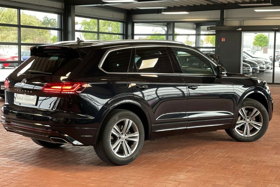 Продам Volkswagen Touareg 4Motion R-Line 2018 года в Киеве