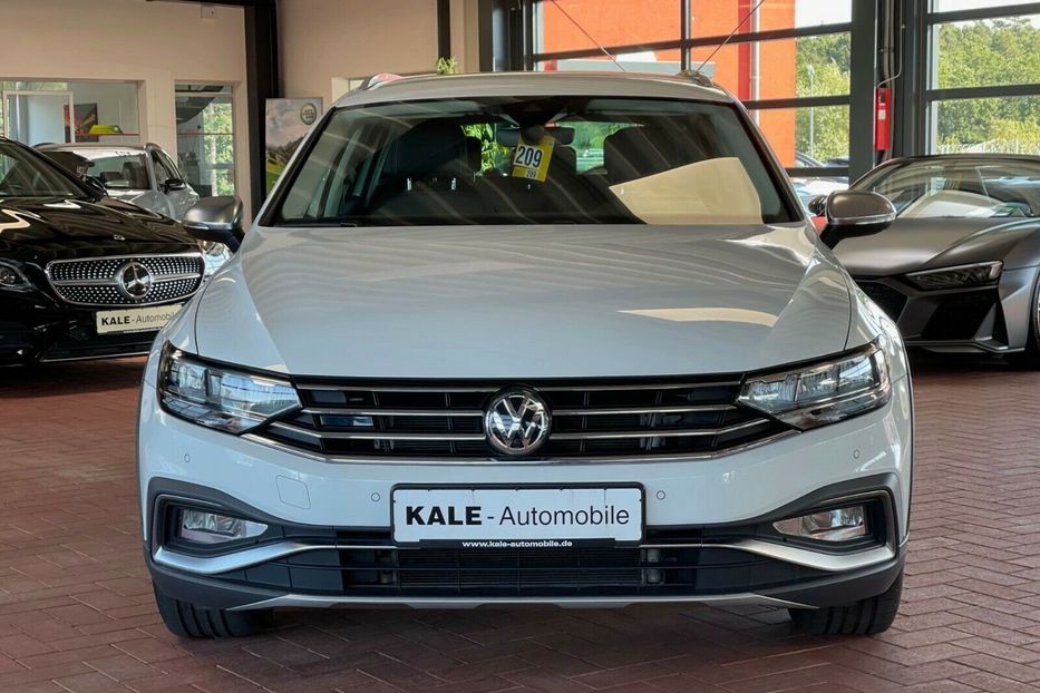 Продам Volkswagen Passat Alltrack 4Motion 2019 года в Киеве