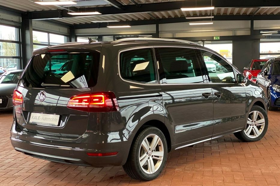 Продам Volkswagen Sharan 2019 года в Киеве