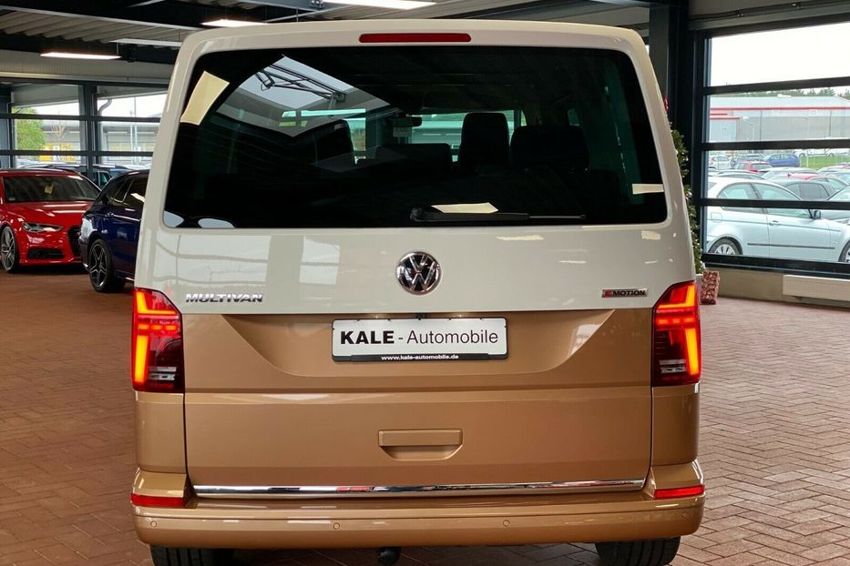 Продам Volkswagen Multivan 2019 года в Киеве