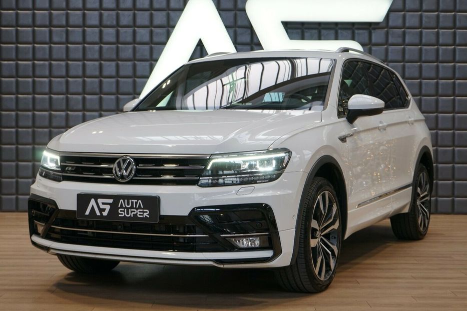 Продам Volkswagen Tiguan Allspace R-Line 2019 года в Киеве