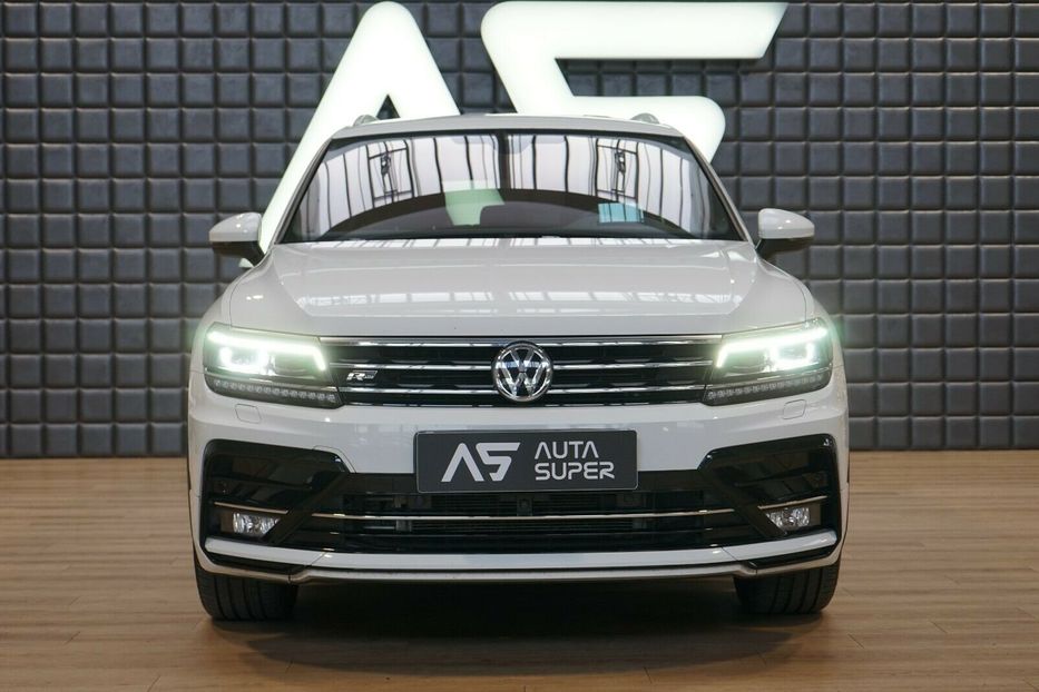 Продам Volkswagen Tiguan Allspace R-Line 2019 года в Киеве