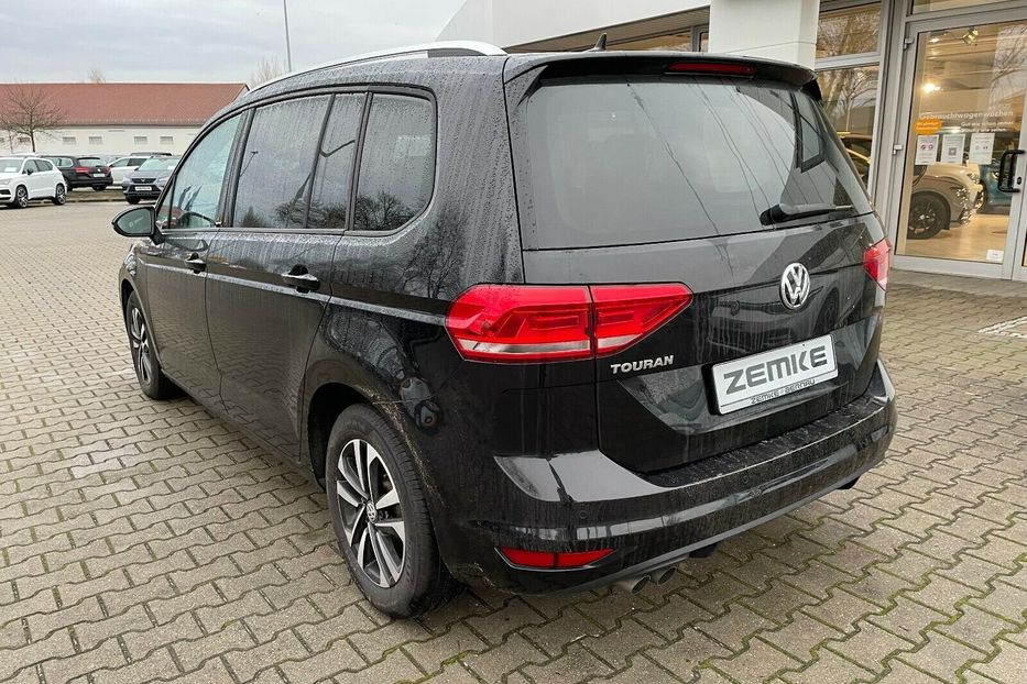 Продам Volkswagen Touran 2019 года в Киеве