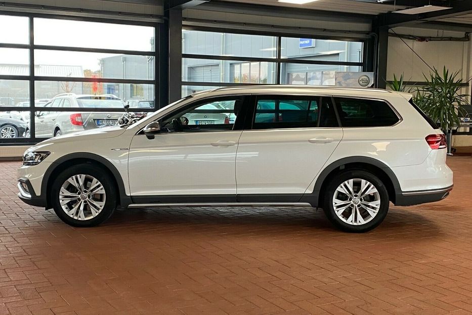 Продам Volkswagen Passat Alltrack 4Motion 2020 года в Киеве