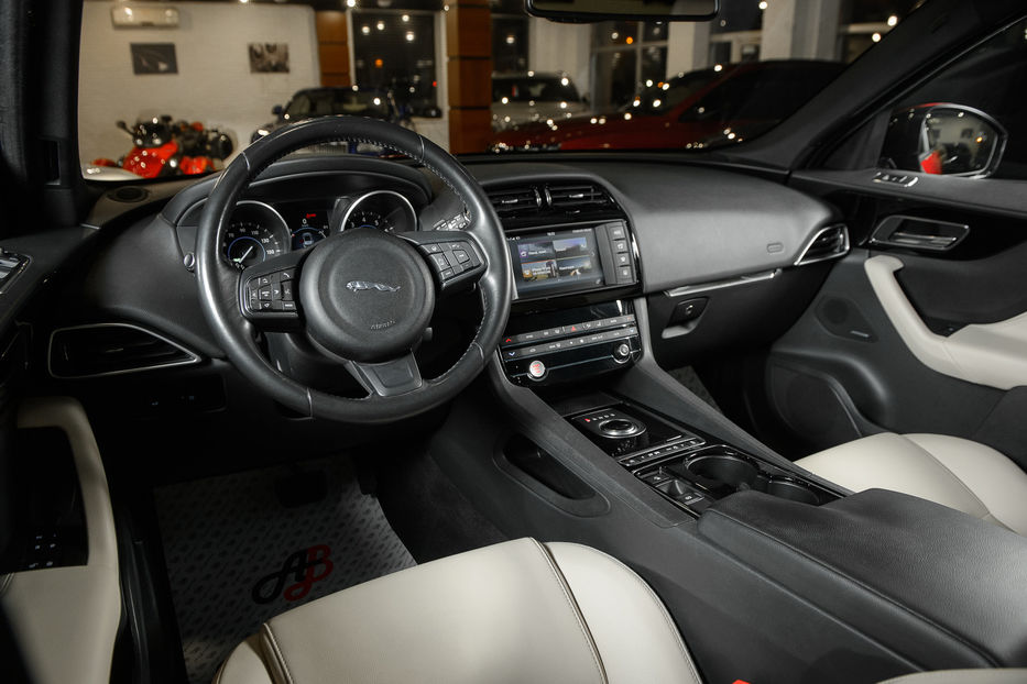 Продам Jaguar F-Pace 2016 года в Одессе