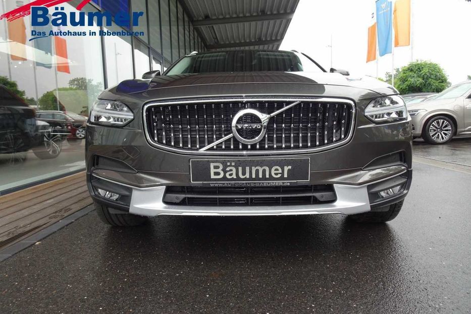 Продам Volvo V90 Cross Country 2018 года в Киеве