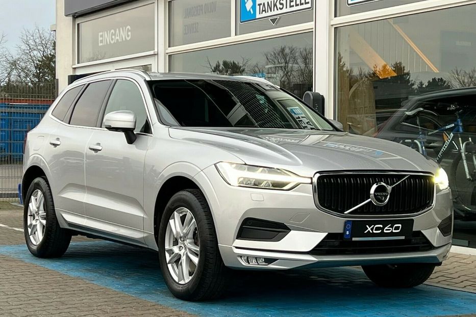 Продам Volvo XC60 D4 AWD 2018 года в Киеве