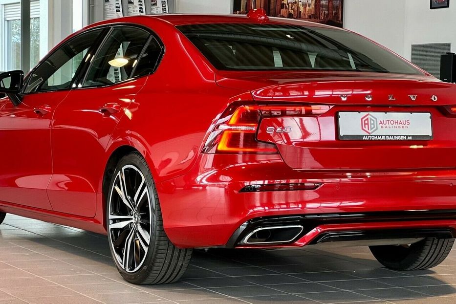 Продам Volvo S60 R Design 2018 года в Киеве