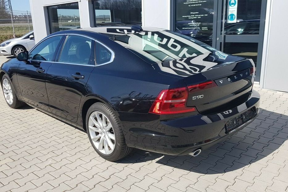 Продам Volvo S90 D4 Momentum 2019 года в Киеве