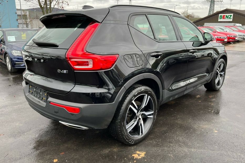 Продам Volvo A XC40 R Design AWD 2019 года в Киеве