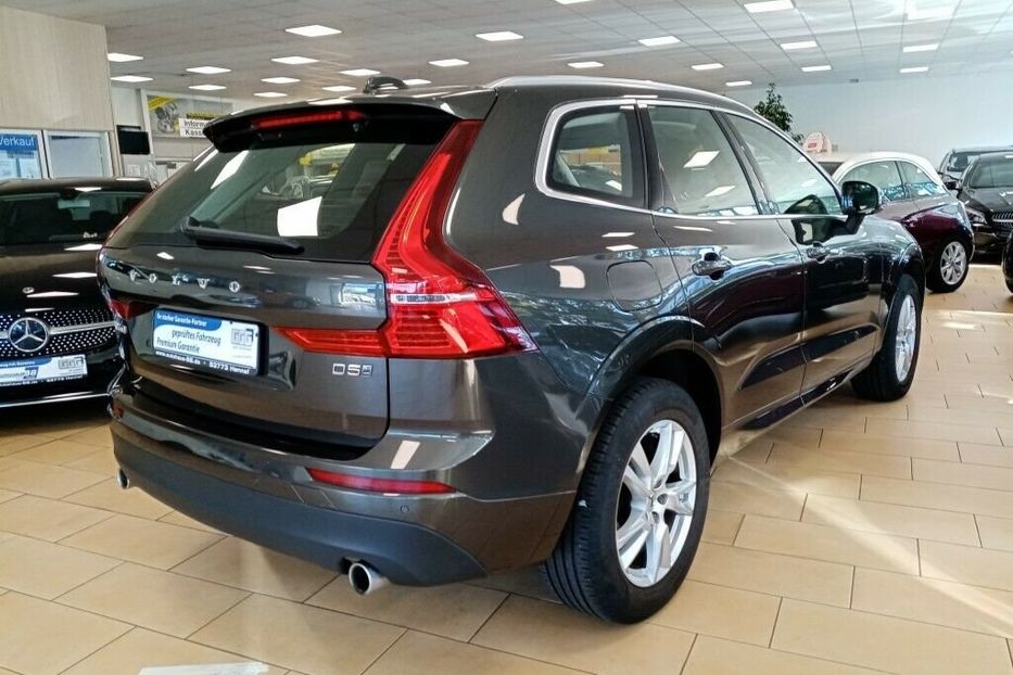 Продам Volvo XC60 R Design AWD 2019 года в Киеве