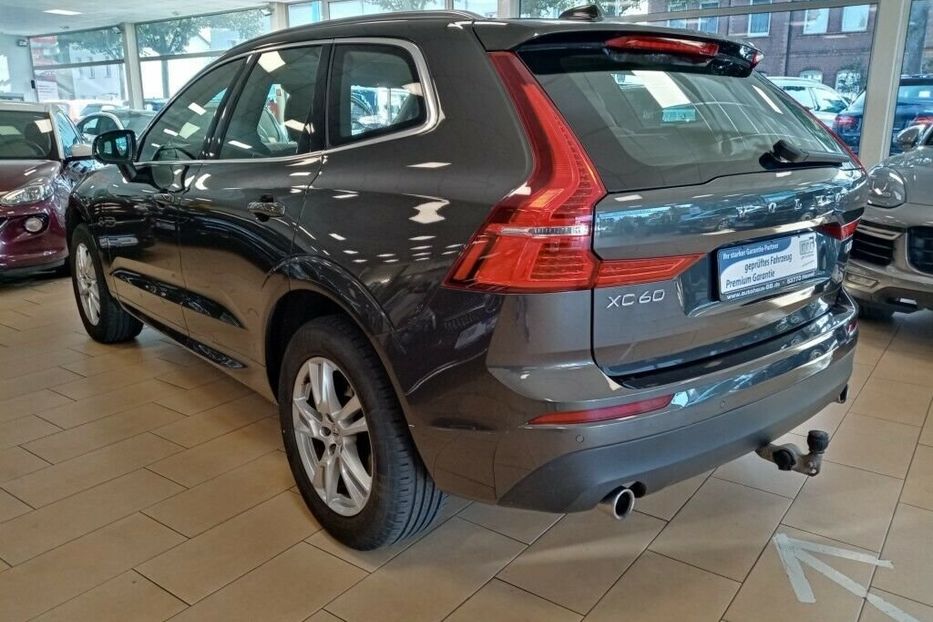 Продам Volvo XC60 R Design AWD 2019 года в Киеве