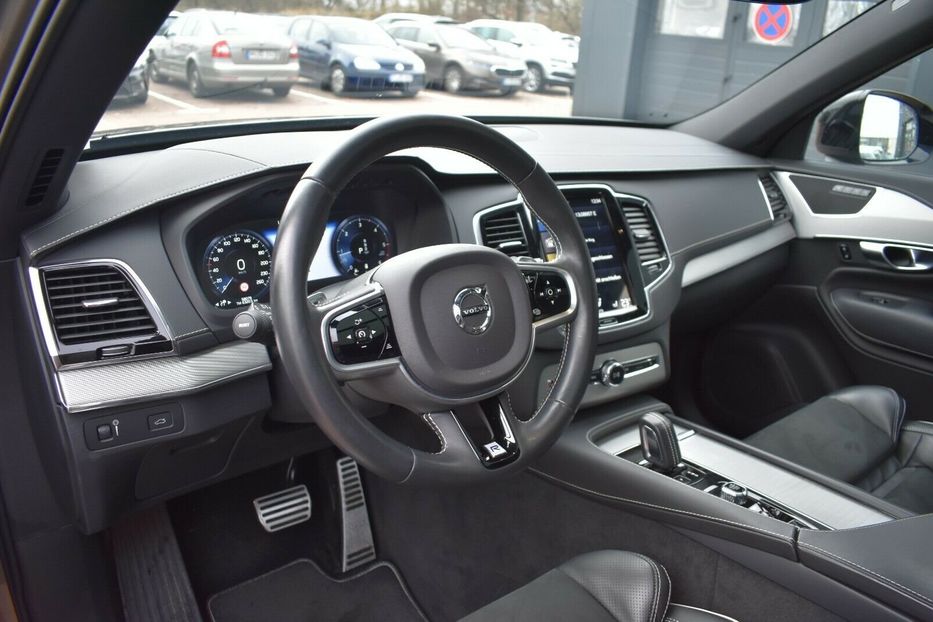 Продам Volvo XC90 R Design AWD 2019 года в Киеве