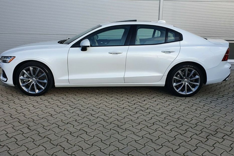 Продам Volvo S60 T6 AWD R Design 2020 года в Киеве