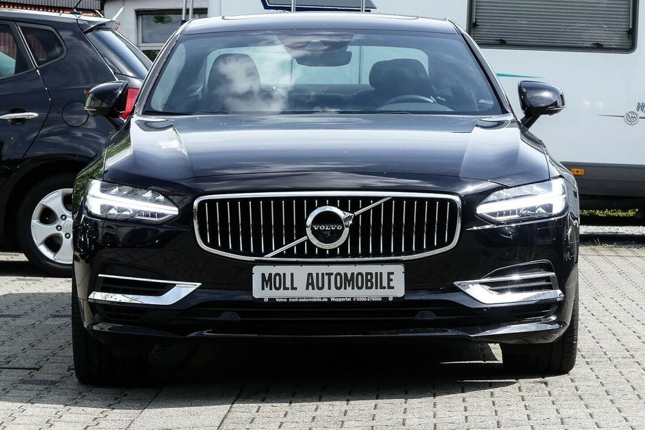 Продам Volvo S90 Recharge Plug-In Hybrid AWD T8 2020 года в Киеве