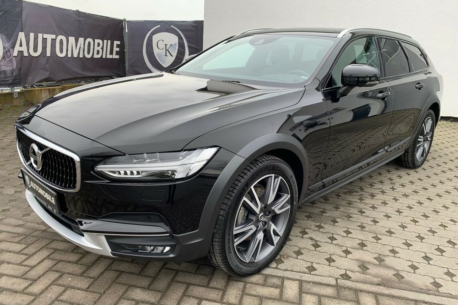 Продам Volvo V90 Cross Country 2020 года в Киеве