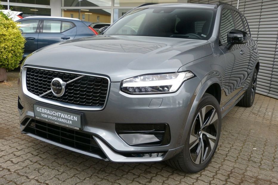 Продам Volvo XC90 R Design B5 AWD 2020 года в Киеве