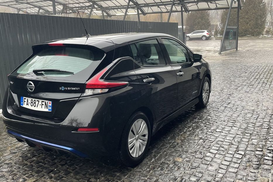 Продам Nissan Leaf Гарантія на батарею до 2026 2018 года в Львове