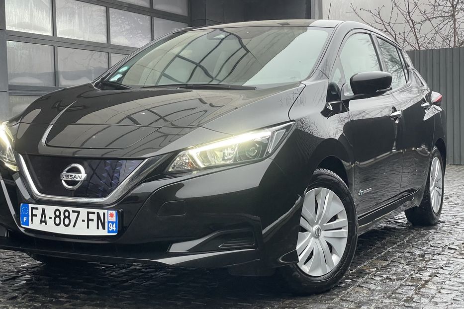 Продам Nissan Leaf Гарантія на батарею до 2026 2018 года в Львове