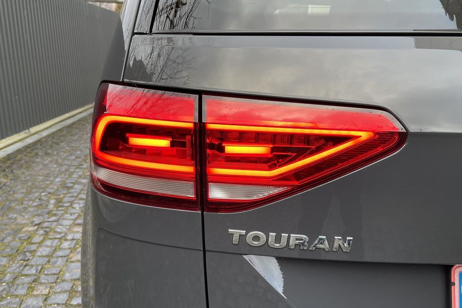 Продам Volkswagen Touran SOUND 2018 года в Львове