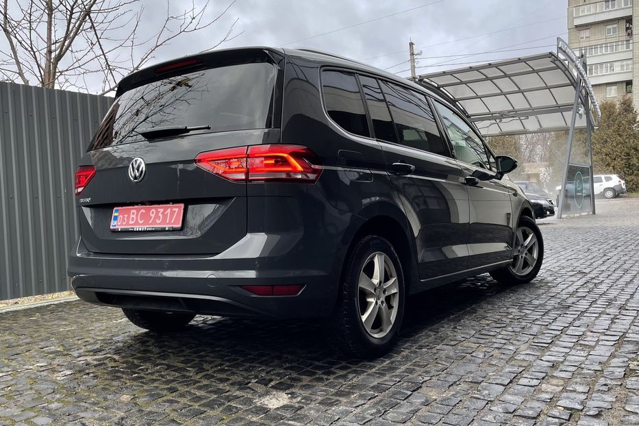 Продам Volkswagen Touran SOUND 2018 года в Львове