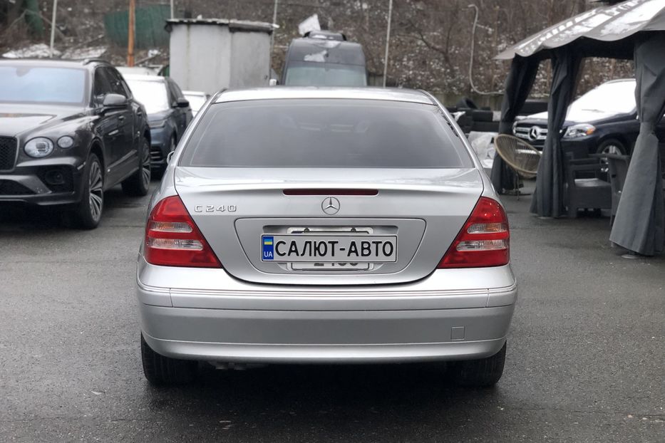 Продам Mercedes-Benz C-Class 240 2000 года в Киеве