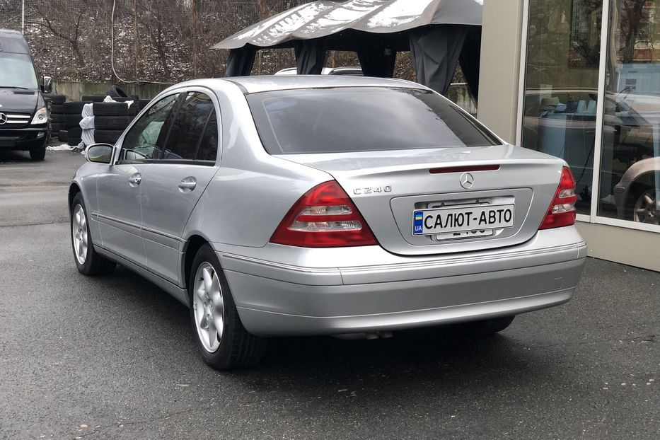 Продам Mercedes-Benz C-Class 240 2000 года в Киеве